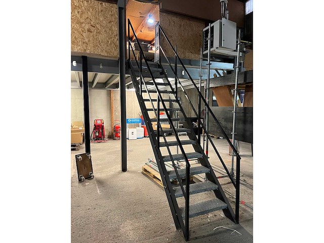 Stalen verdiepingsvloer 15x5m - afbeelding 3 van  5