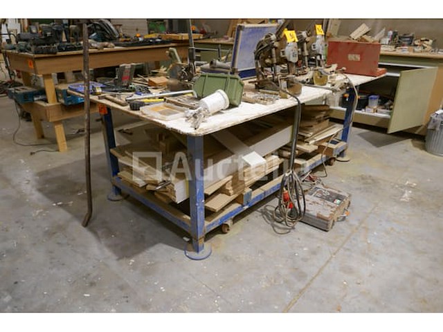 Stalen werktafel met bodemschap - afbeelding 2 van  3