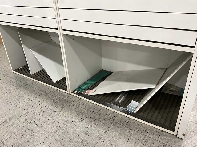 Stalenkast + 2 opbergkasten - afbeelding 13 van  16