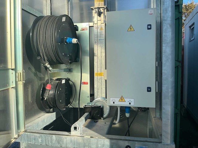 Stalico aanhangwagen met 2 licht- en cameramasten - afbeelding 5 van  10