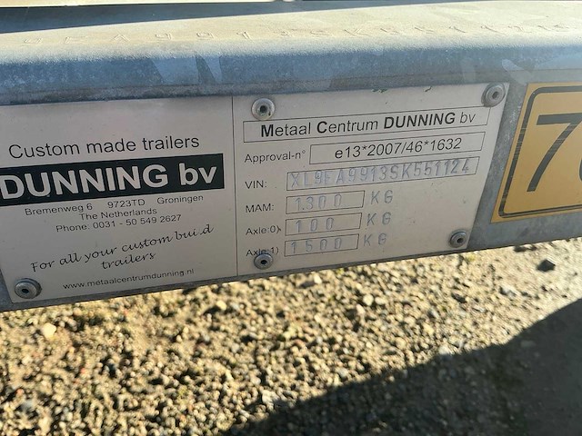 Stalico aanhangwagen met 2 licht- en cameramasten - afbeelding 9 van  10