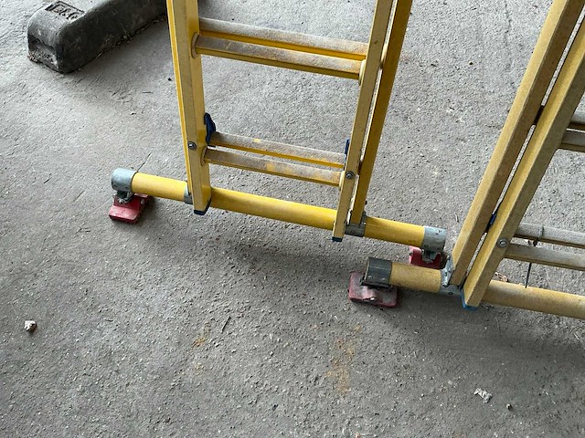 Staltor 2x10 glasvezel schuifladder (2x) - afbeelding 2 van  5