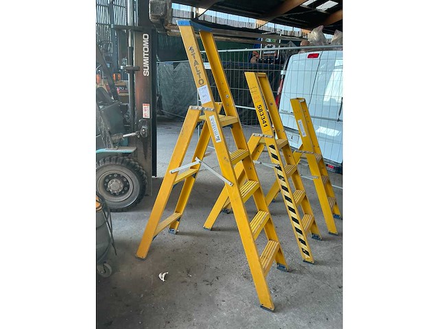 Staltor diverse polyester trapladders (3x) - afbeelding 2 van  6