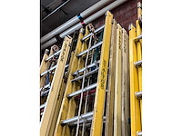 Staltor glasvezel schuifladder 2x12 - afbeelding 3 van  5