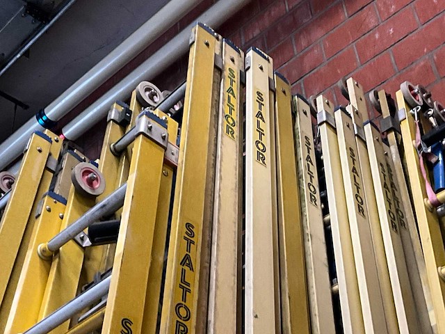 Staltor glasvezel schuifladder 2x12 - afbeelding 4 van  5