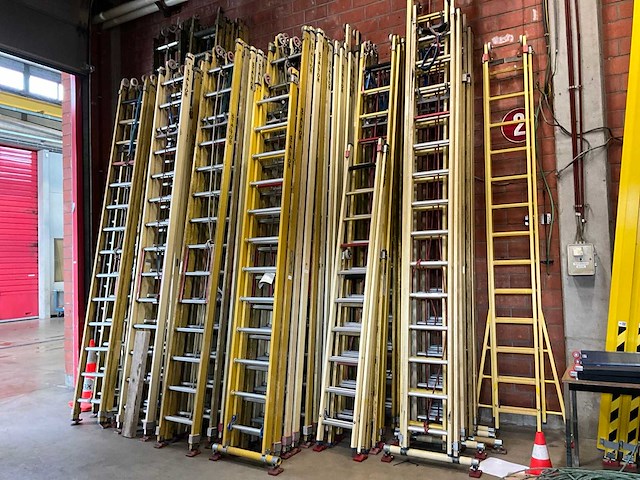 Staltor glasvezel schuifladder 2x14 - afbeelding 1 van  5