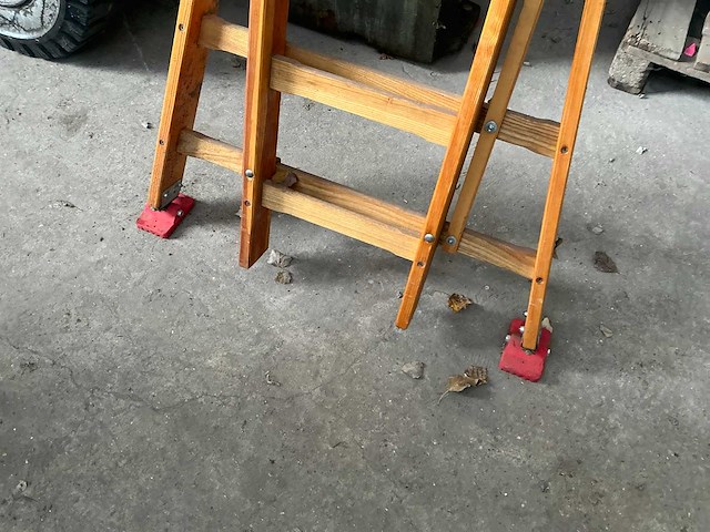 Staltor t16 2 delige houten ladder - afbeelding 2 van  5