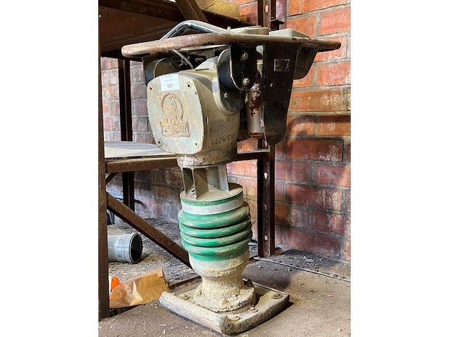 Stamper wacker bs60x op benzinemotor (33) - afbeelding 4 van  10