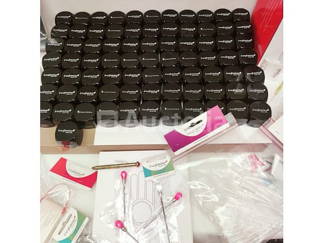 Standaard nagelsalon met uv/led-apparaat • 377 artikelen • folies - afbeelding 3 van  16
