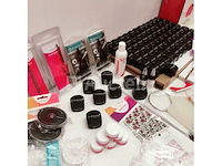 Standaard nagelsalon met uv/led-apparaat • 377 artikelen • folies - afbeelding 5 van  16