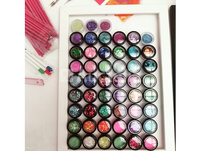 Standaard nagelsalon met uv/led-apparaat • 377 artikelen • folies - afbeelding 16 van  16