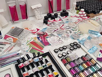 Standaard nagelsalon met uv/led-apparaat • 384 items • folies - afbeelding 5 van  14