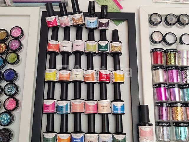 Standaard nagelsalon met uv/led-apparaat • 384 items • folies - afbeelding 11 van  14