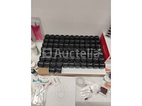 Standaard nagelsalon met uv/led-apparaat • 388 artikelen • folies - afbeelding 2 van  22