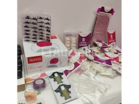 Standaard nagelsalon met uv/led-apparaat • 388 artikelen • folies - afbeelding 7 van  22