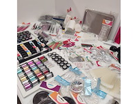 Standaard nagelsalon met uv/led-apparaat • 388 artikelen • folies - afbeelding 10 van  22