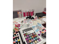Standaard nagelsalon met uv/led-apparaat • 388 artikelen • folies - afbeelding 21 van  22