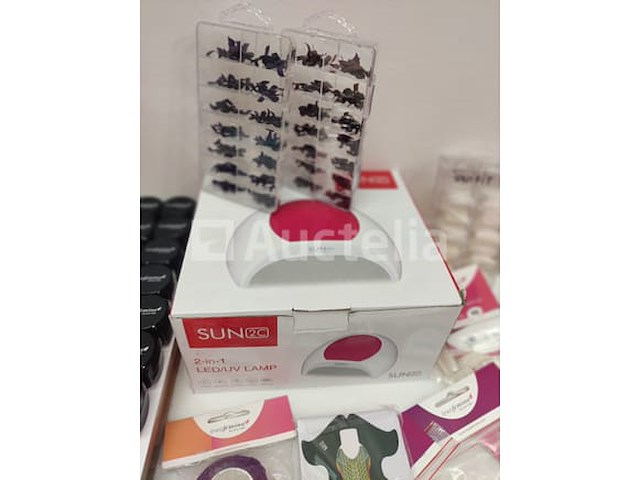 Standaard nagelsalon met uv/led-apparaat • 388 artikelen • folies - afbeelding 22 van  22