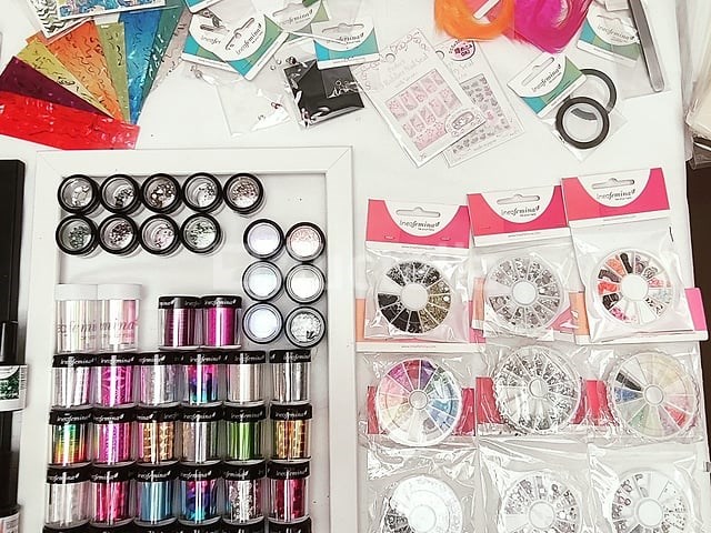 Standaard nagelsalon met uv/led-apparaat • 389 items • folies - afbeelding 5 van  21