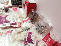 Standaard nagelsalon met uv/led-apparaat • 389 items • folies - afbeelding 7 van  21