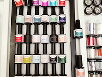 Standaard nagelsalon met uv/led-apparaat • 392 artikelen • folies - afbeelding 2 van  19