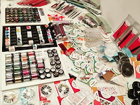 Standaard nagelsalon met uv/led-apparaat • 392 artikelen • folies - afbeelding 8 van  19