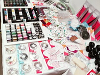 Standaard nagelsalon met uv/led-apparaat • 392 artikelen • folies - afbeelding 1 van  19