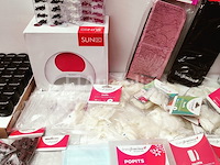 Standaard nagelsalon met uv/led-apparaat • 392 artikelen • folies - afbeelding 18 van  19