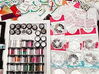 Standaard nagelsalon met uv/led-apparaat • 392 artikelen • folies - afbeelding 19 van  19