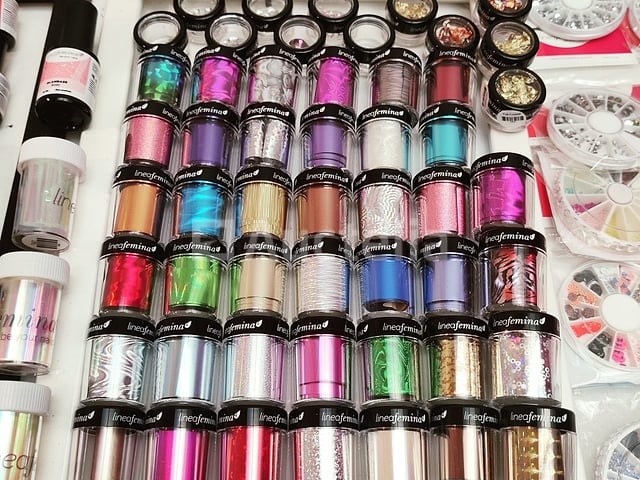 Standaard nagelsalon met uv/led-apparaat • 395 items • folies - afbeelding 1 van  19