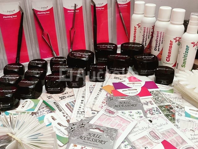 Standaard nagelsalon met uv/led-apparaat • 395 items • folies - afbeelding 16 van  19