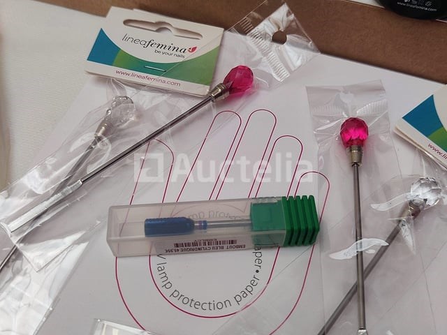 Standaard nagelsalon met uv/led-apparaat • 396 artikelen • folies - afbeelding 10 van  16