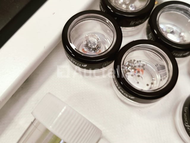 Standaard nagelsalon met uv/led-apparaat • 407 artikelen • folies - afbeelding 19 van  21