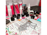 Standaard nagelsalon met uv/led-apparaat • 409 artikelen • folies - afbeelding 19 van  20