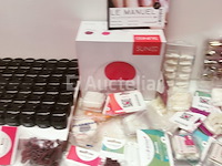 Standaard nagelsalon met uv/led-apparaat • 412 items • folies - afbeelding 2 van  18