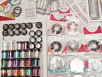 Standaard nagelsalon met uv/led-apparaat • 412 items • folies - afbeelding 5 van  18