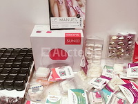Standaard nagelsalon met uv/led-apparaat • 412 items • folies - afbeelding 10 van  18