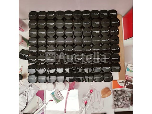 Standaard nagelsalon met uv/led-apparaat • 429 items • folies - afbeelding 3 van  32