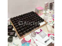 Standaard nagelsalon met uv/led-apparaat • 429 items • folies - afbeelding 5 van  32