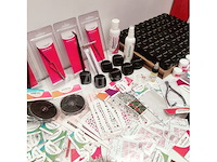 Standaard nagelsalon met uv/led-apparaat • 429 items • folies - afbeelding 8 van  32