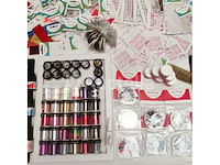 Standaard nagelsalon met uv/led-apparaat • 429 items • folies - afbeelding 25 van  32