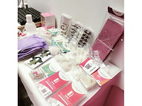 Standaard nagelsalon met uv/led-apparaat • 429 items • folies - afbeelding 30 van  32