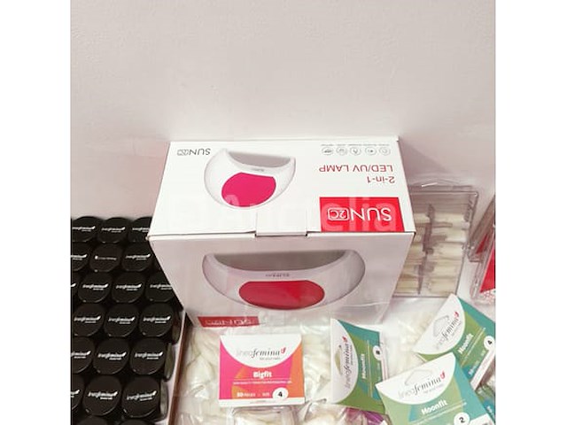 Standaard nagelsalon met uv/led-apparaat • 431 artikelen • 237 ref. - afbeelding 11 van  17
