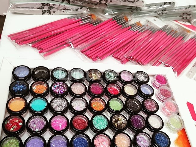 Standaard nagelsalon met uv/led-apparaat • 433 artikelen • folies - afbeelding 17 van  22