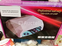 Standaard nagelsalon met uv/led-apparaat • 495 artikelen • folies - afbeelding 11 van  26