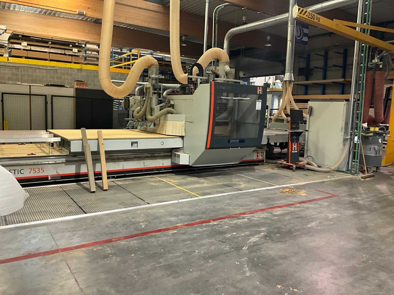 Standenbouwer publiganda nv - houtbewerkingsmachines, gereedschappen en materialen wegens faillissement