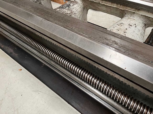 Stanko - 1m635 - universele draaibank - afbeelding 15 van  16