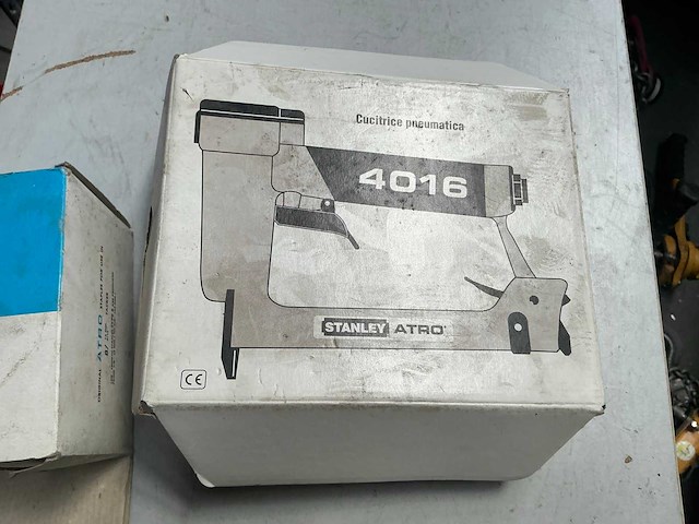 Stanley 4016 pneumatische nietmachine - afbeelding 6 van  6