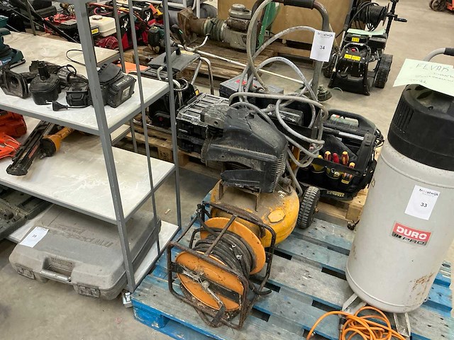 Stanley bostitch luchtcompressor - afbeelding 1 van  7