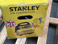 Stanley d200/8/6 luchtcompressor 1,5 pk, draagbaar, 8 bar, met accessoires - afbeelding 4 van  7